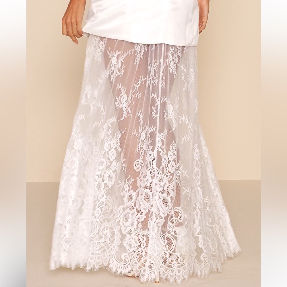 Lulus Winslet Strapless White satin sheer hem lace maxi Dress size M, XL new - Picture 5 of 9